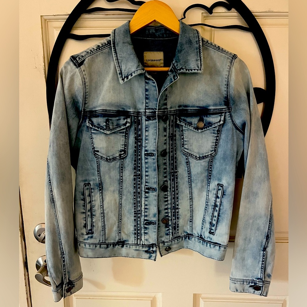NWT Liverpool jean jacket size small